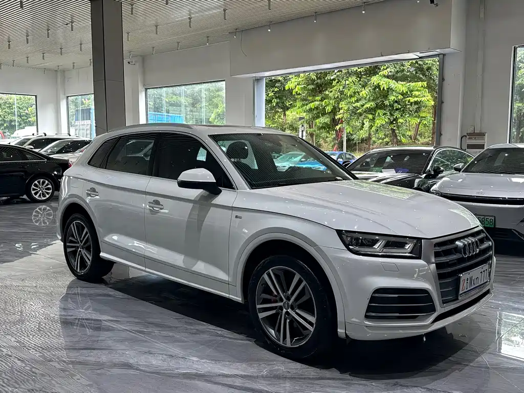 Audi Q5L 2019 — фото 3