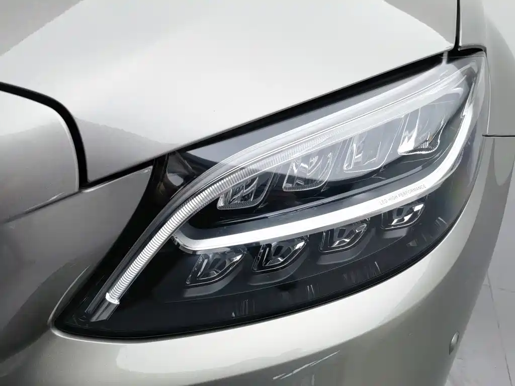 Mercedes-Benz C-Class 2020