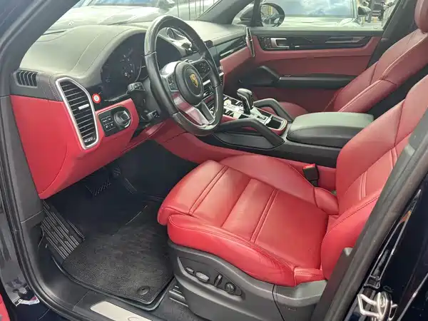 Porsche Cayenne 2022