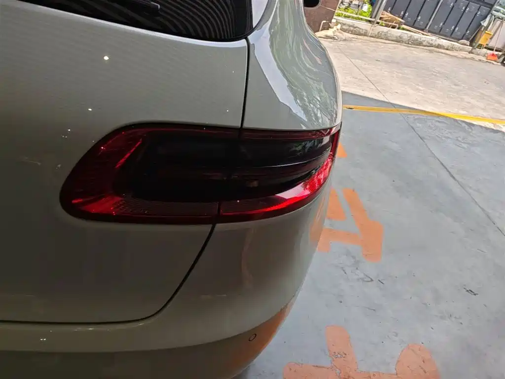 Porsche Macan 2017 — фото 8