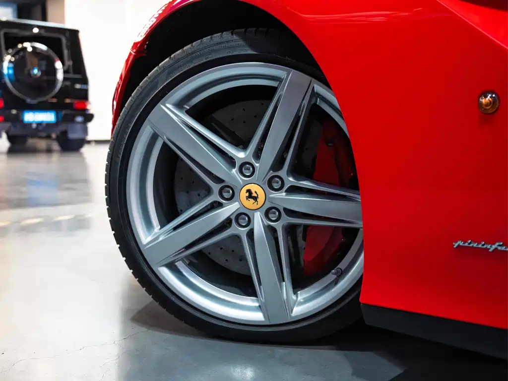 Ferrari F12berlinetta 2017 — фото 6