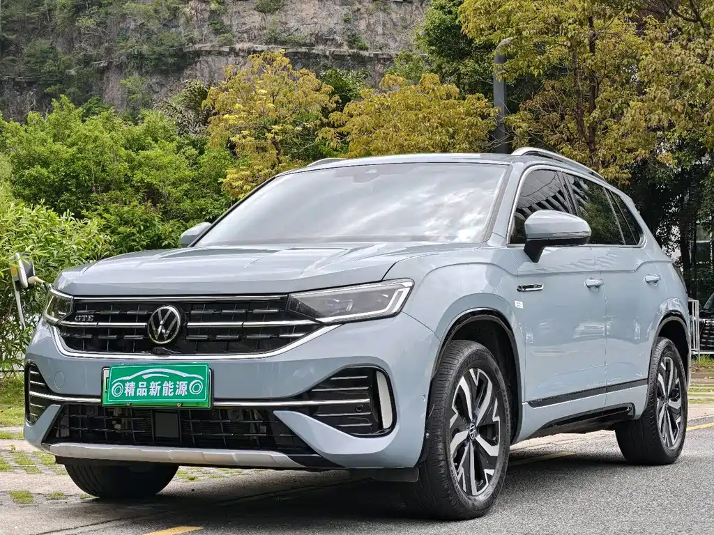 Volkswagen GTE PHEV 2022