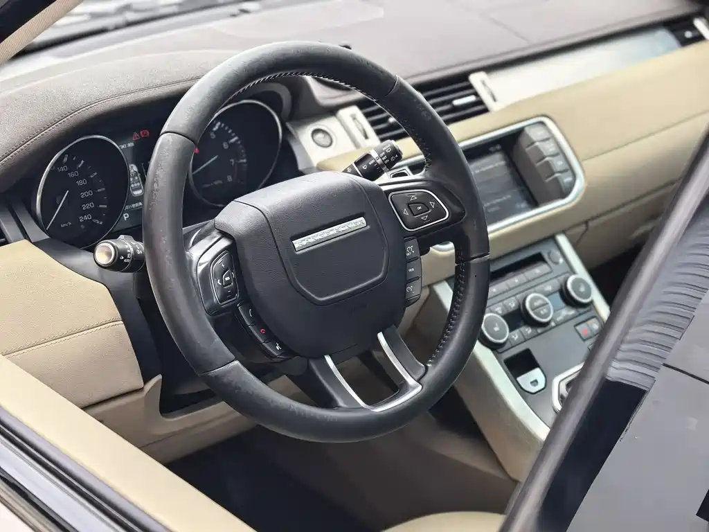 Land Rover Evoque 2016 — фото 12