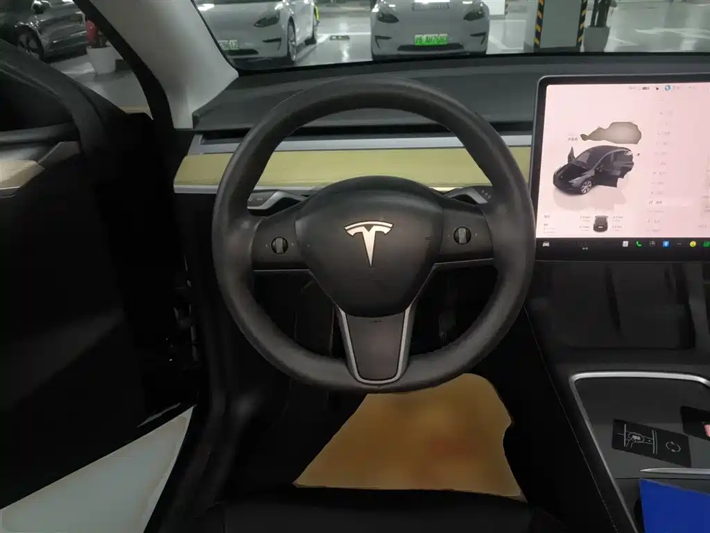 Tesla Model Y 2023 — фото 7