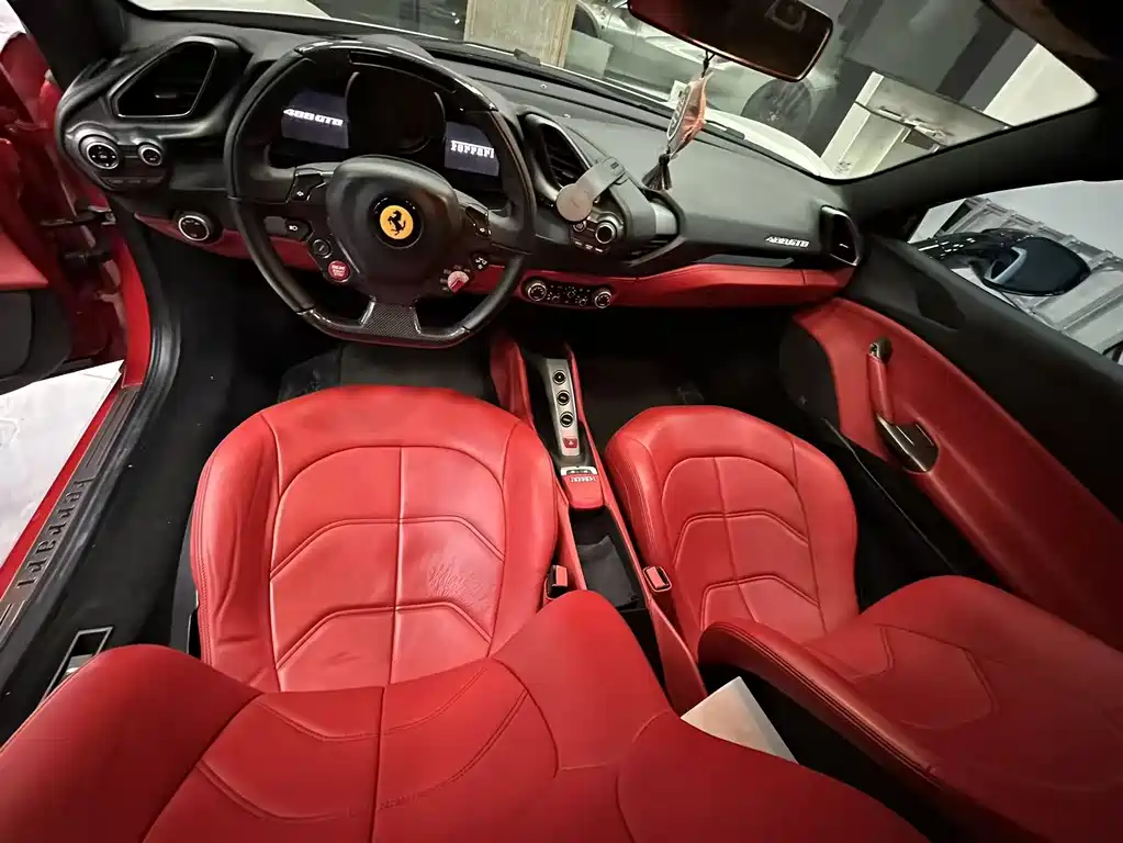 Ferrari 488 2018 — фото 9