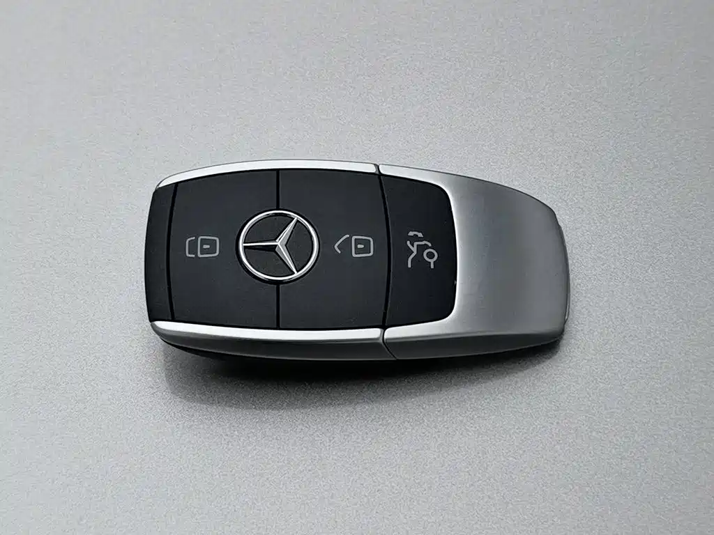 Mercedes-Benz C-Class 2020 — фото 19