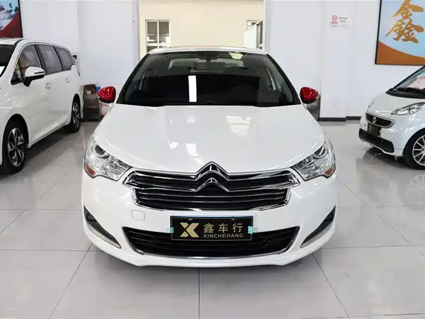 Citroën C4L 2013