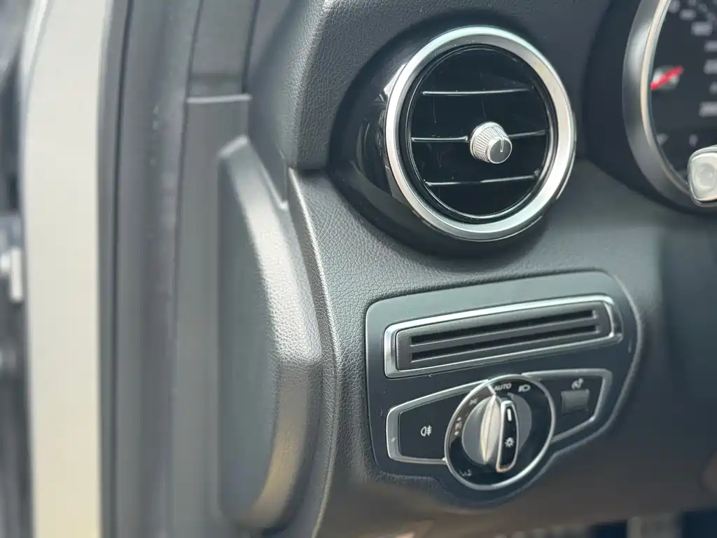 Mercedes-Benz C-Class 2015 — фото 18