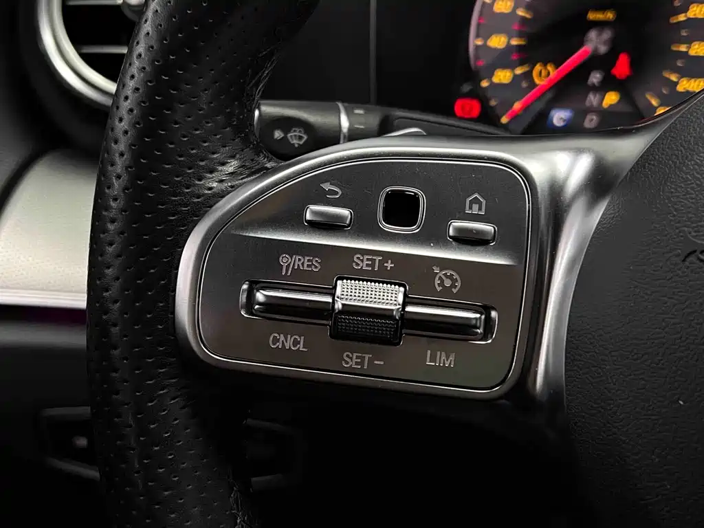Mercedes-Benz E-Class 2020 — фото 37
