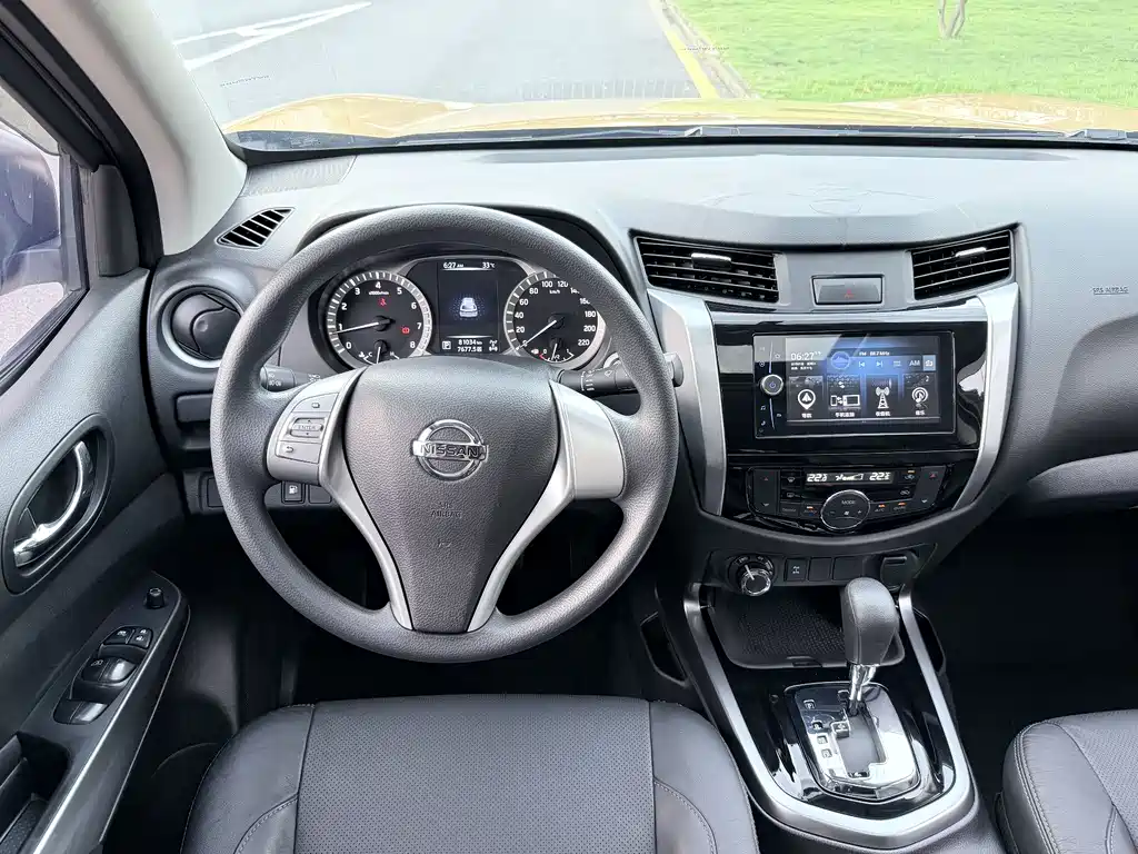 Nissan Terra 2018 — фото 10