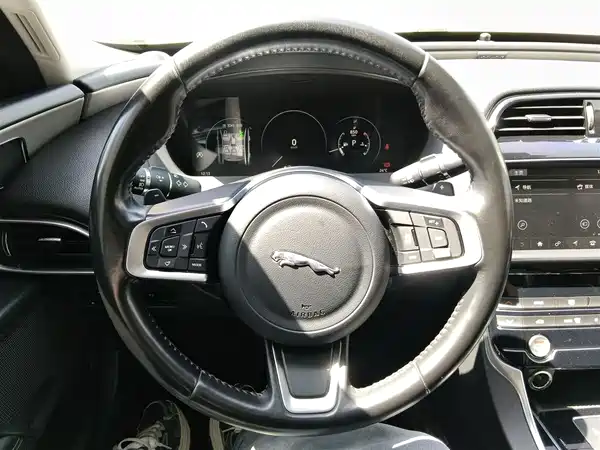 Jaguar XEL 2019