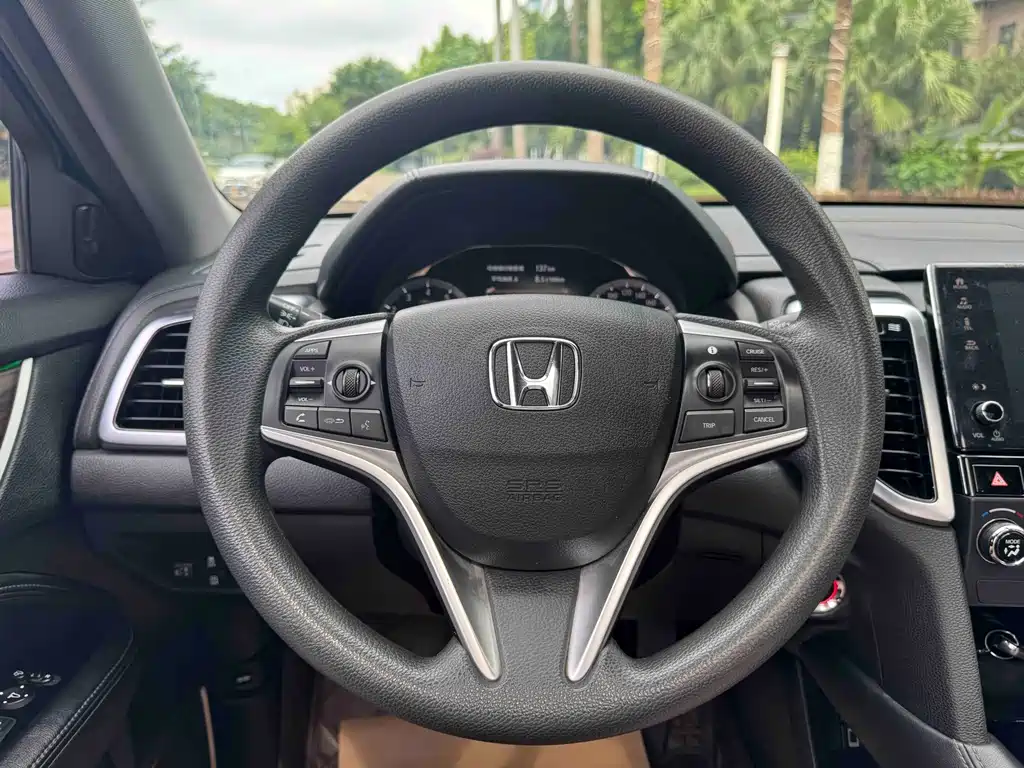 Honda UR-V 2017 — фото 11