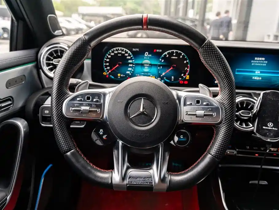 Mercedes-Benz A-Class AMG 2022 — фото 20