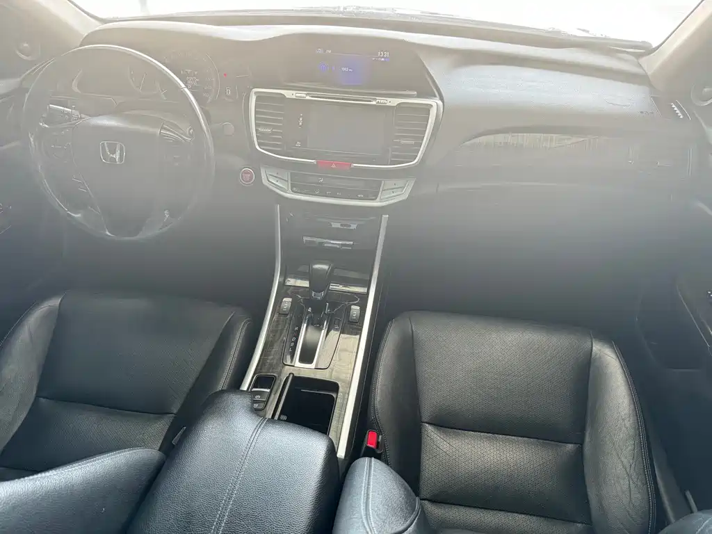 Honda Accord 2014 — фото 13