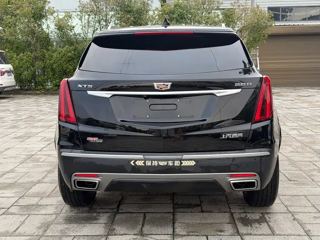 Cadillac XT5 2023 — фото 5