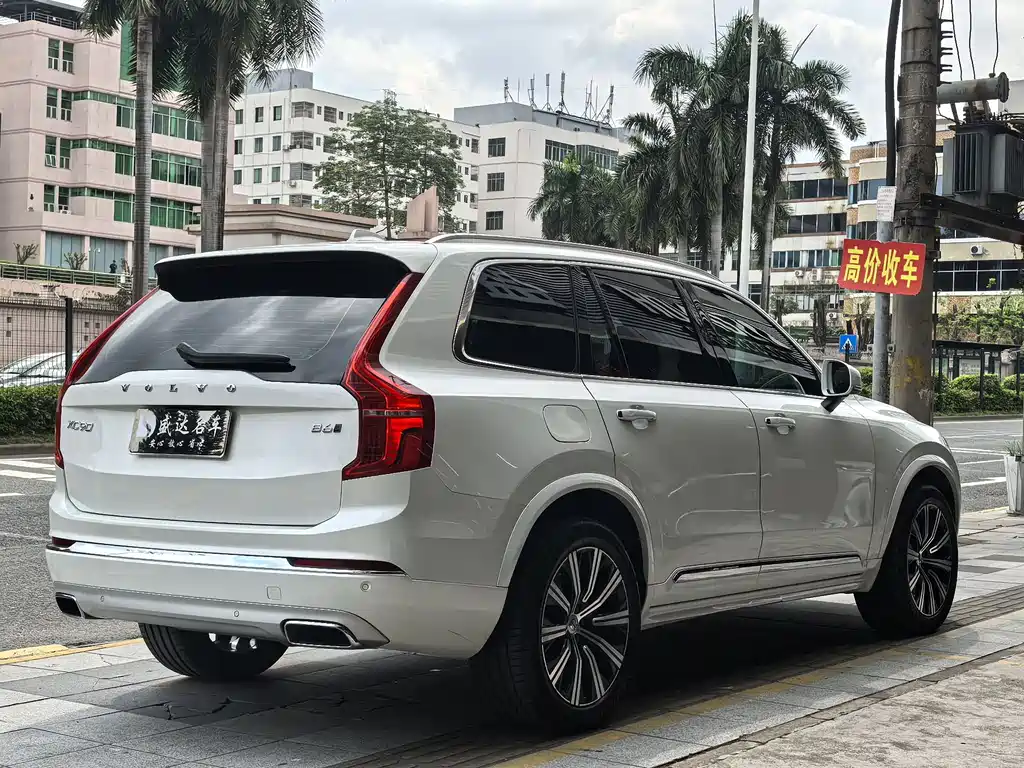 Volvo XC90 2021 — фото 4