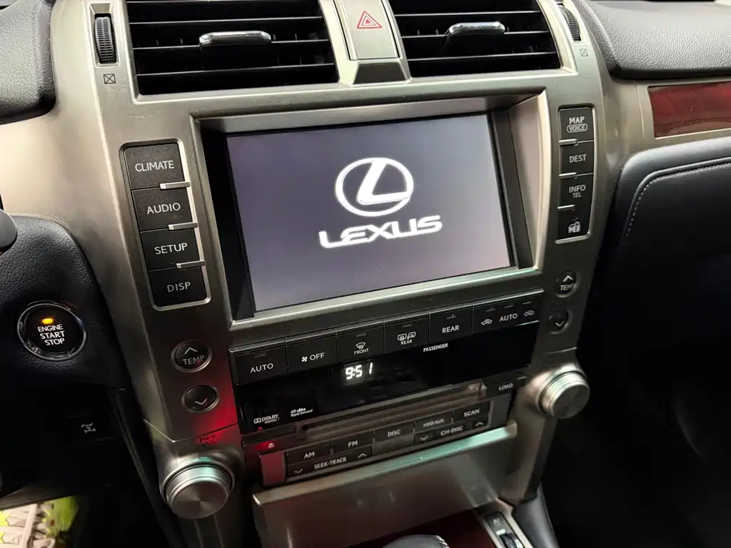 Lexus GX 2012 — фото 11