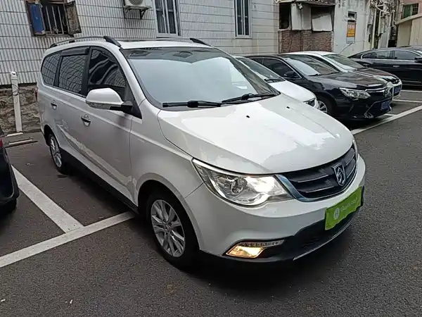 Baojun 730 2014
