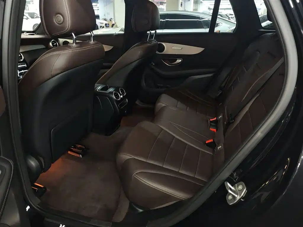 Mercedes-Benz GLC 2021 — фото 17