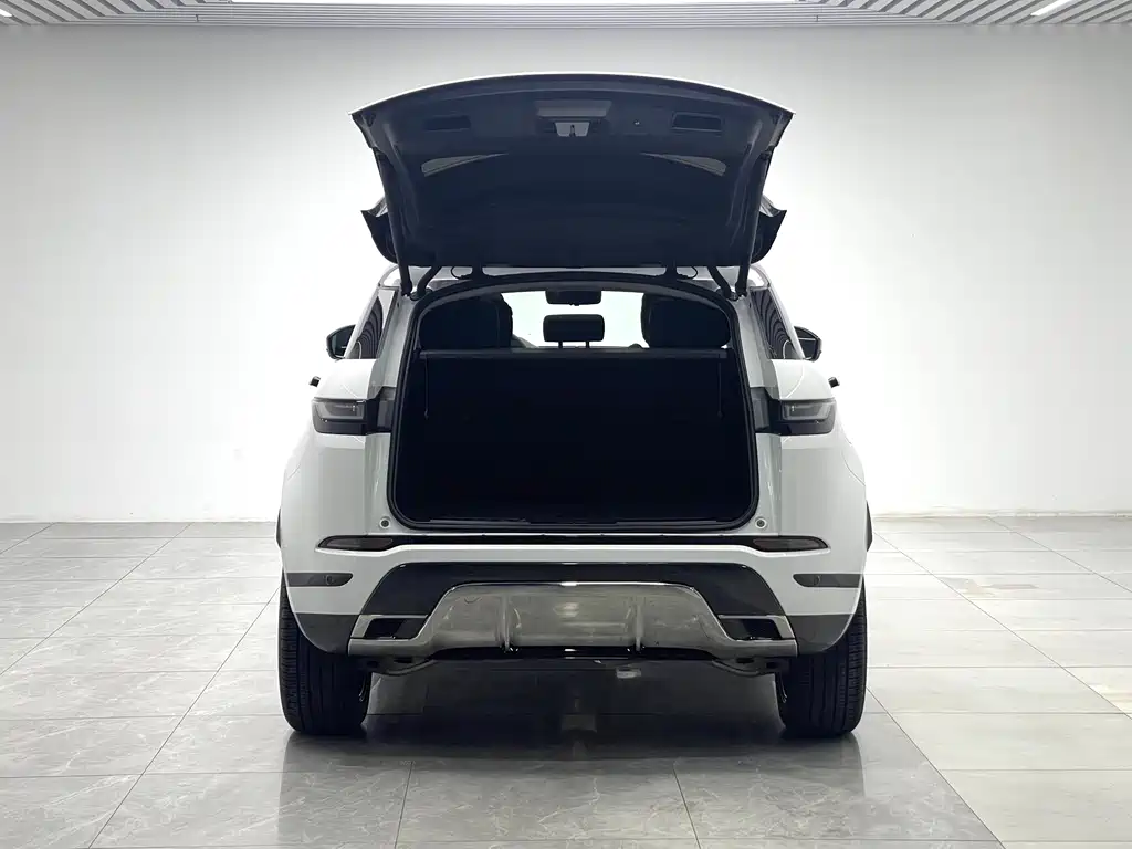 Land Rover Evoque 2024 — фото 10