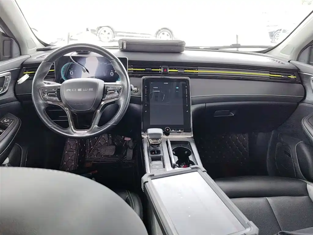 Roewe RX5 New Energy 2022 — фото 10