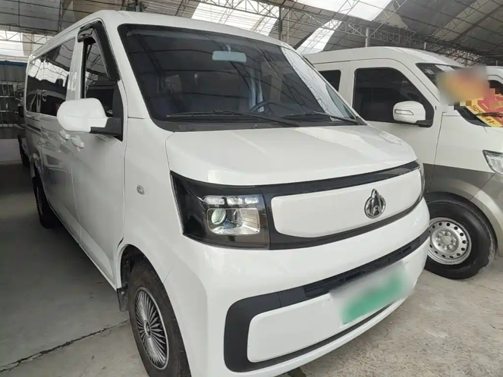 Changan Ruixing EM60 2025