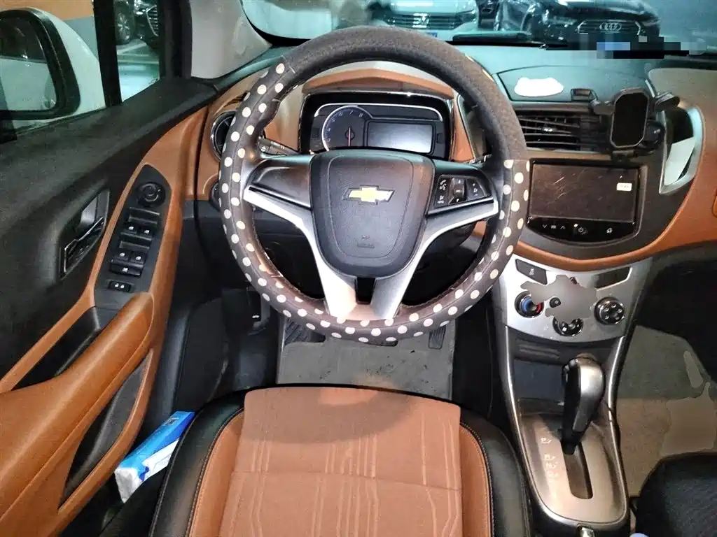 Chevrolet Trax 2016 — фото 11