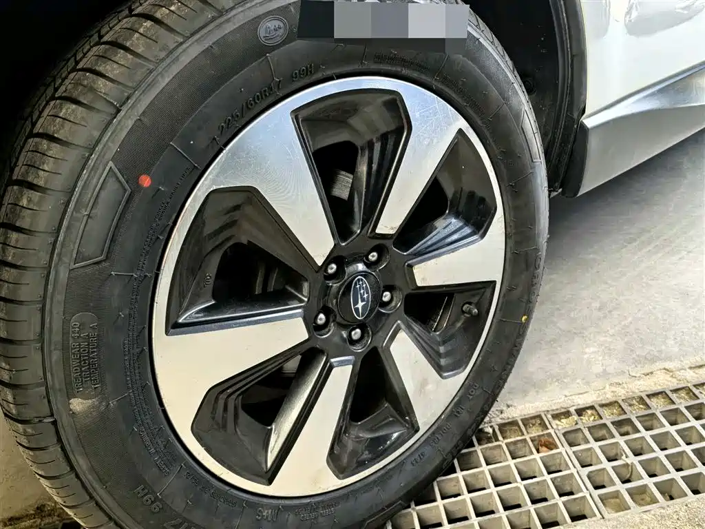 Subaru Forester 2017 — фото 13
