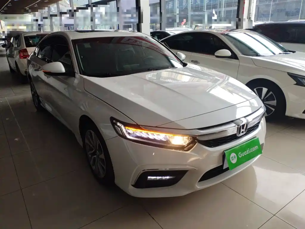 Honda Inspire 2021 — фото 23