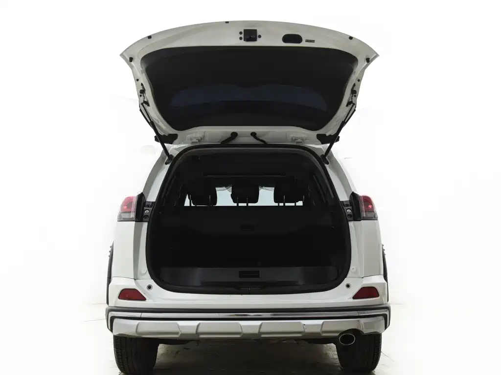 Toyota RAV4 2019 — фото 10