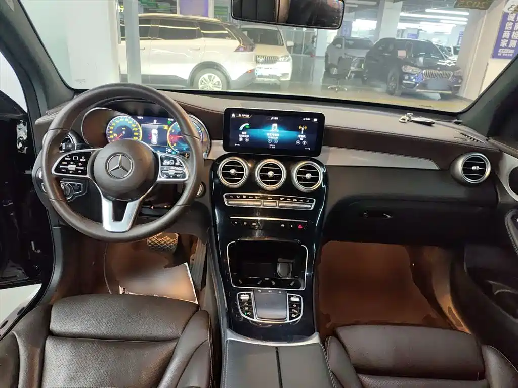 Mercedes-Benz GLC 2021 — фото 10