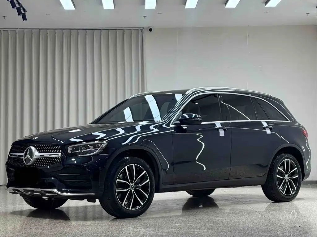 Mercedes-Benz GLC 2022 — фото 1