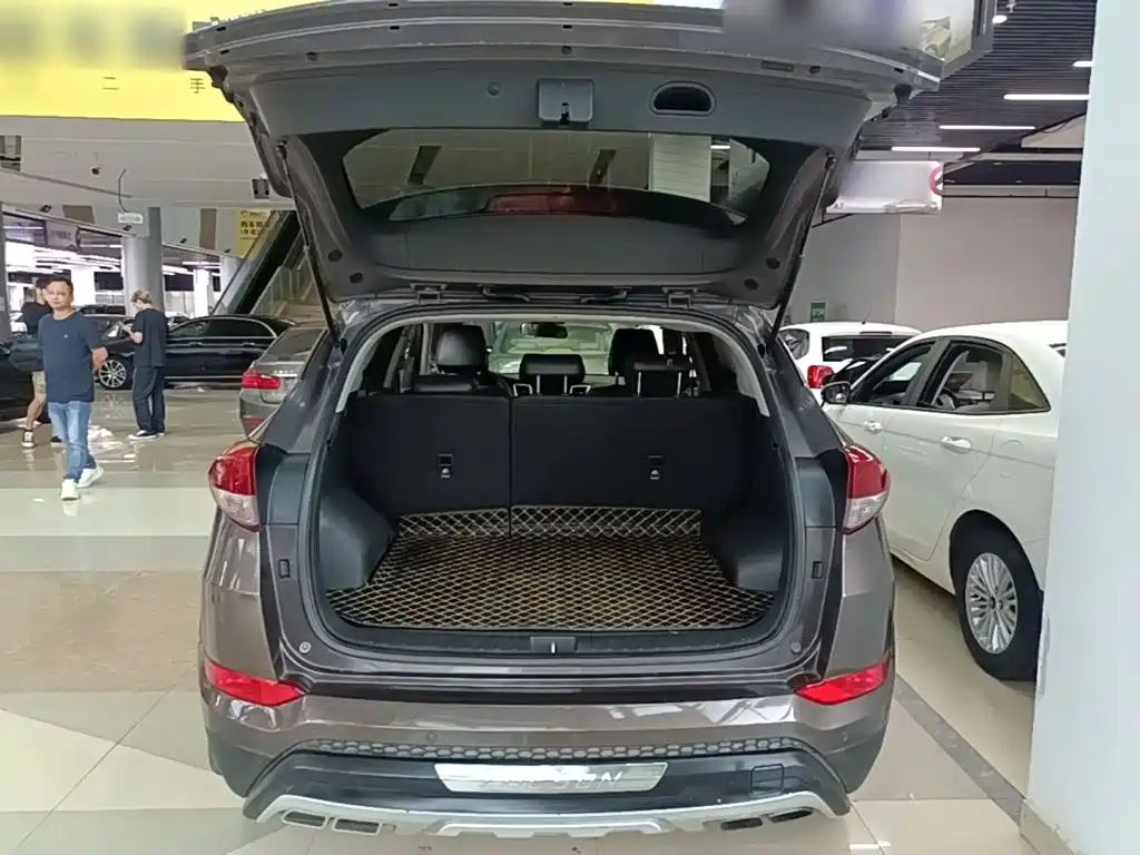 Hyundai Tucson 2017 — фото 19
