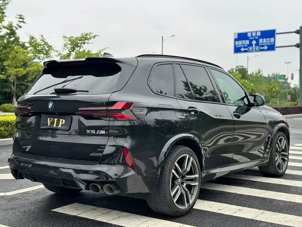 BMW X5 M 2022 — фото 7