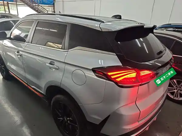 Geely Boyue 2022