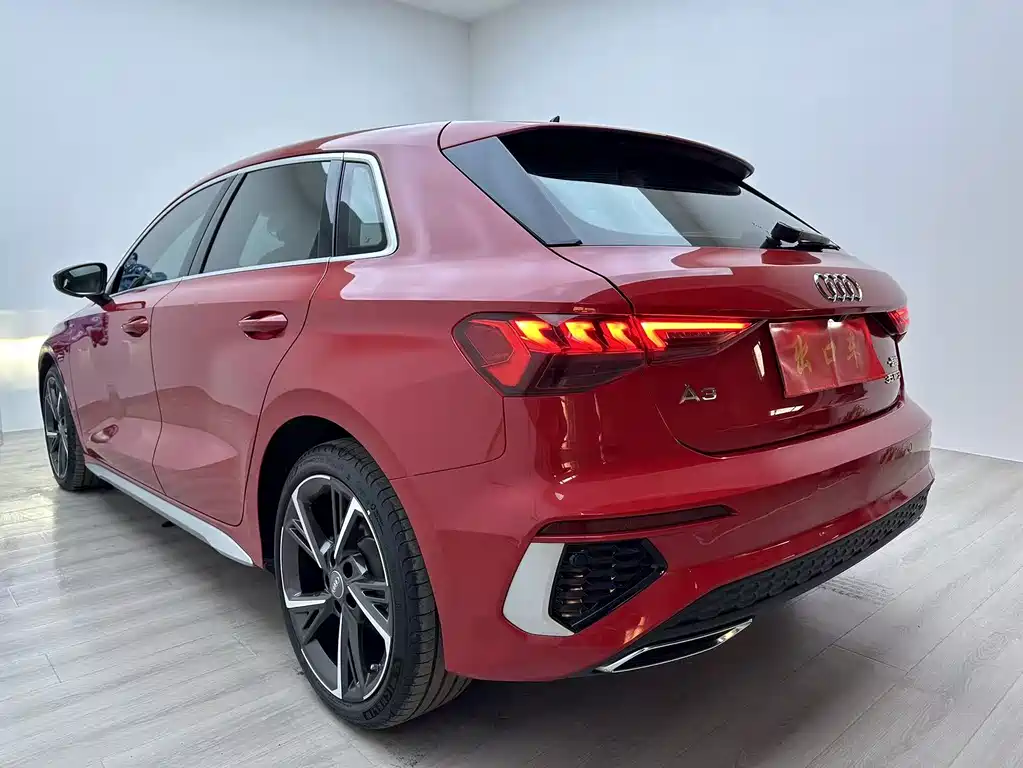 Audi A3 2022 — фото 11