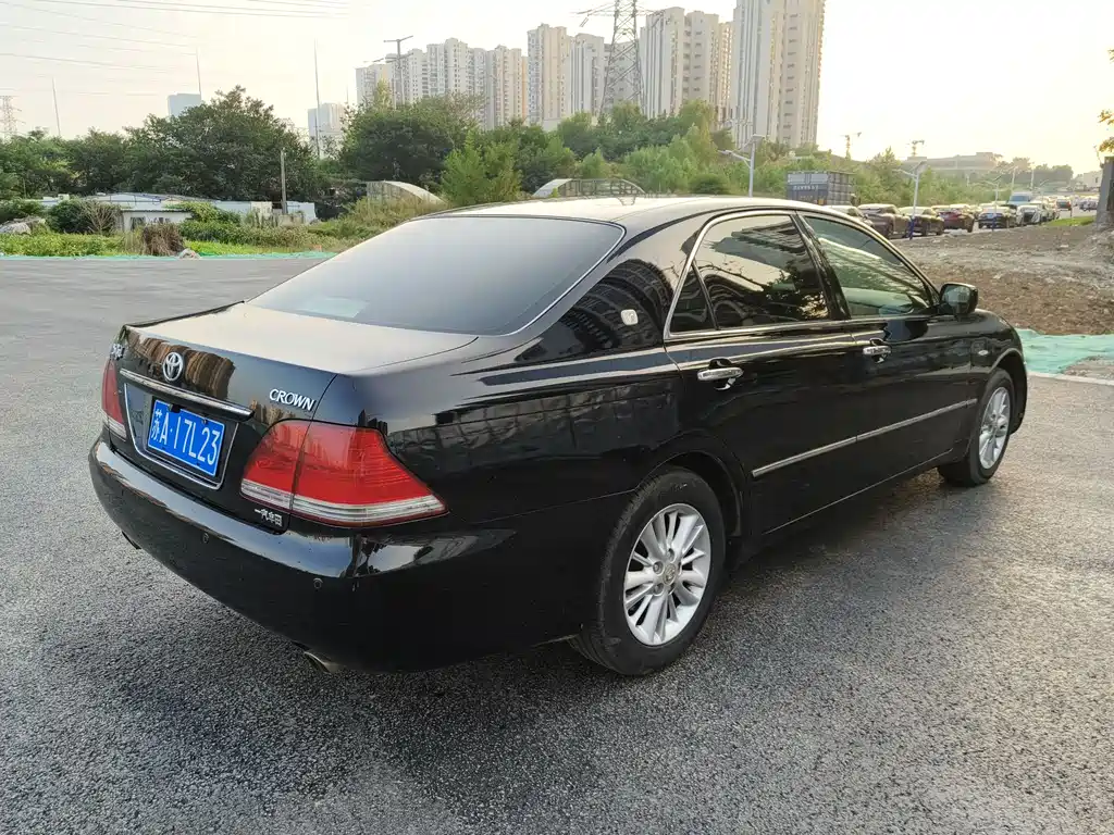 Toyota Crown 2008 — фото 2