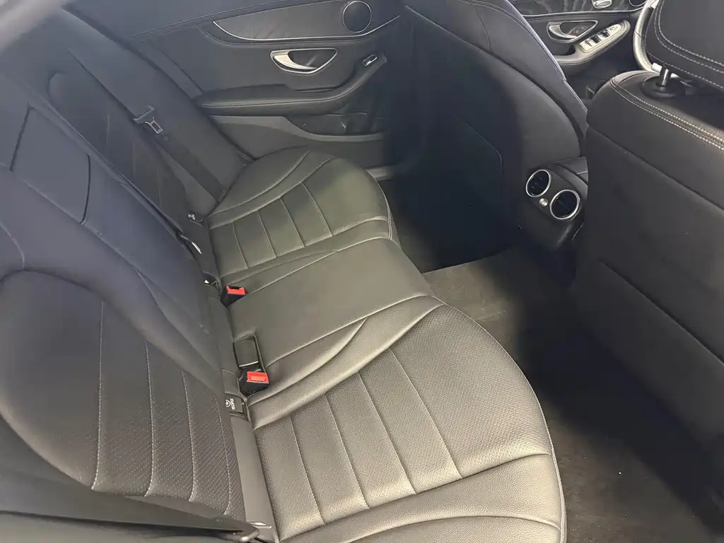 Mercedes-Benz C-Class 2018 — фото 10