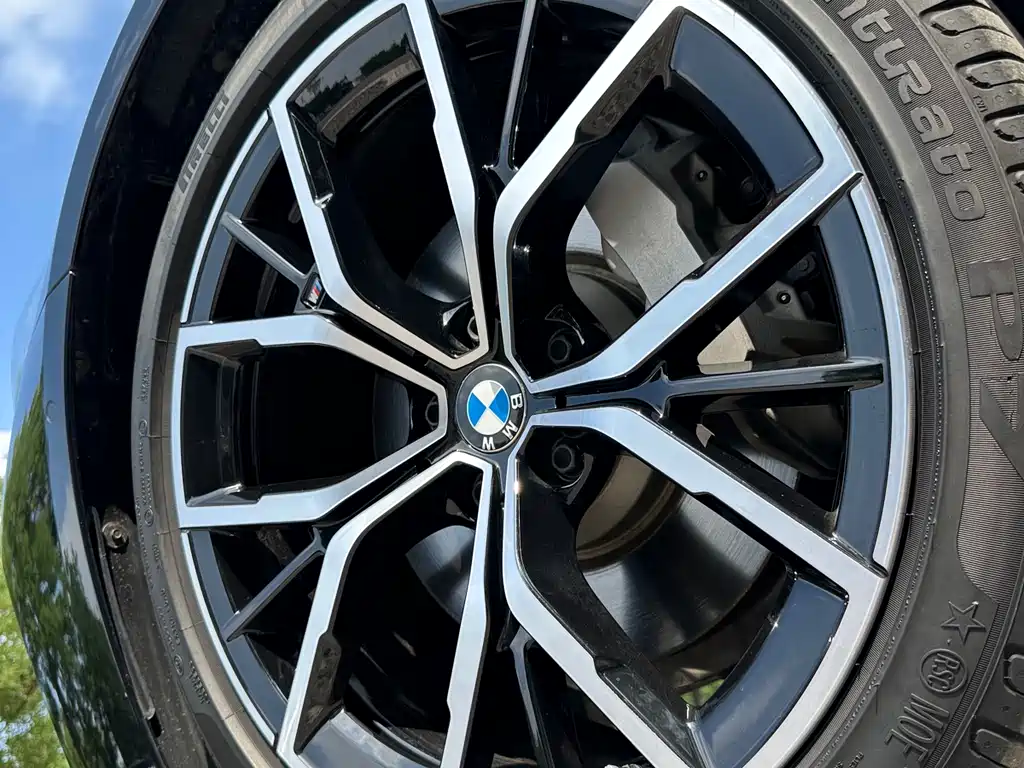 BMW 5 Series 2022 — фото 18