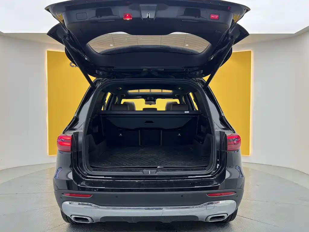 Mercedes-Benz GLB 2024 — фото 25