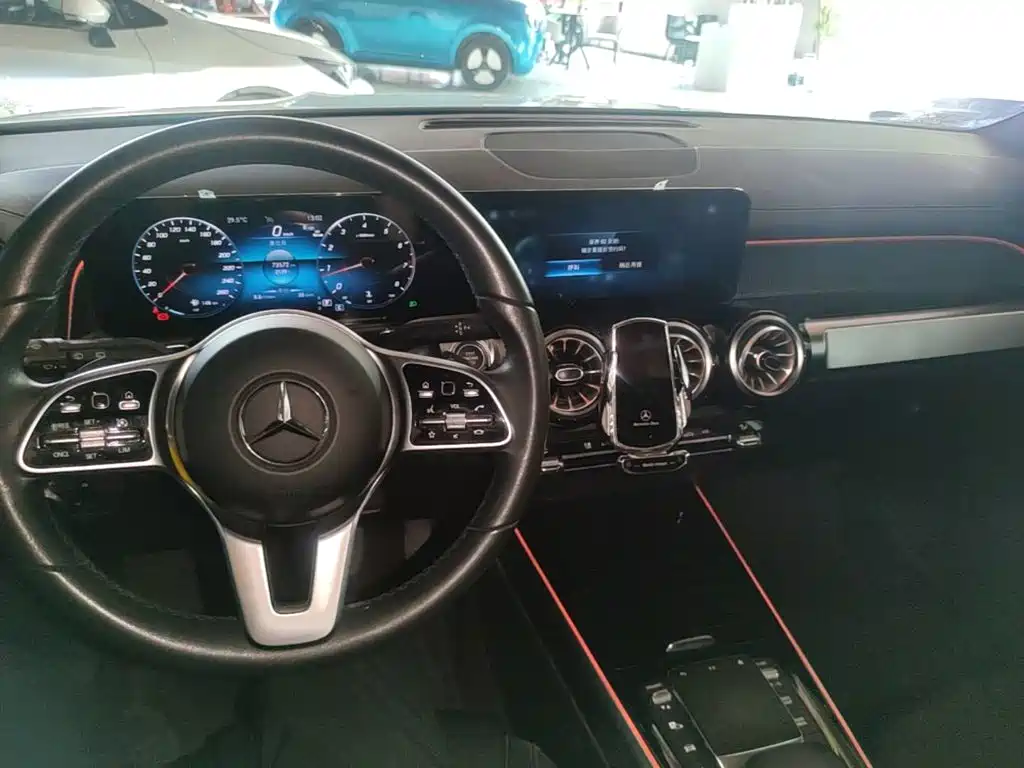 Mercedes-Benz GLB 2023 — фото 10
