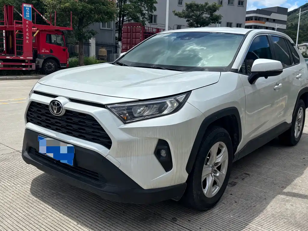 Toyota RAV4 2024