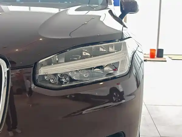 Volvo XC90 2017