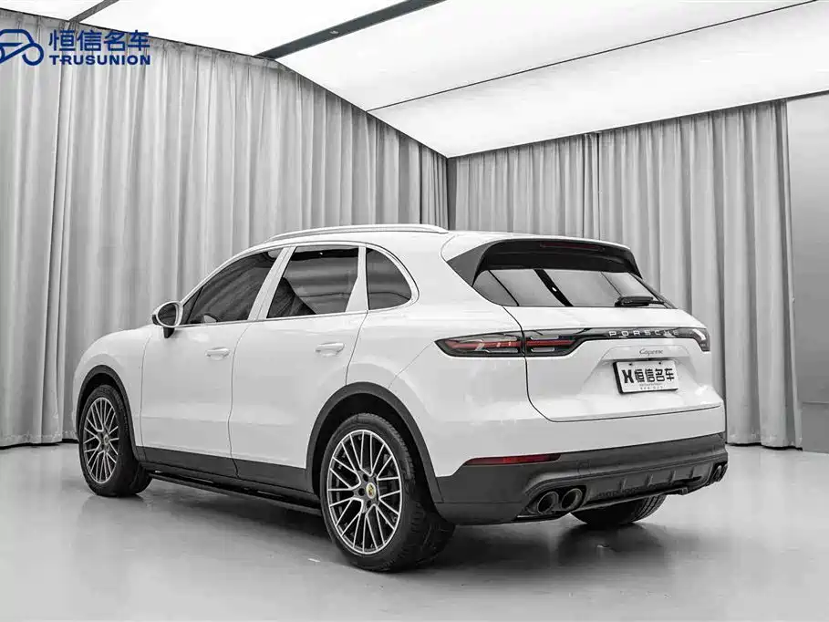 Porsche Cayenne 2018 — фото 7