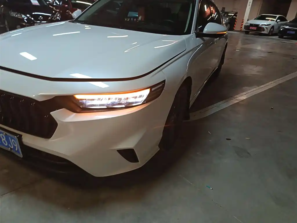 Honda Inspire 2025 — фото 18