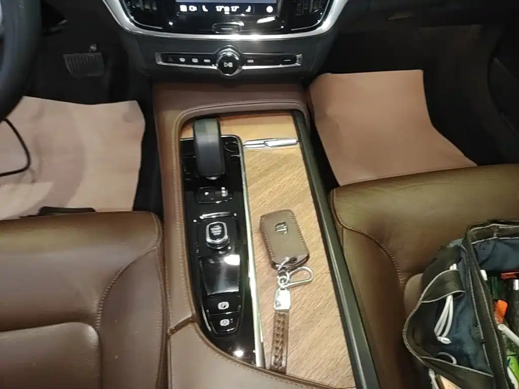 Volvo S90 2023 — фото 14