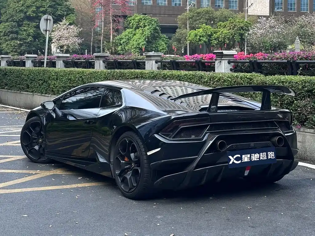 Lamborghini Huracán 2015 — фото 3