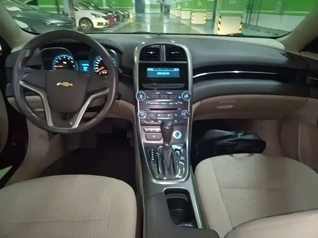 Chevrolet Malibu 2015 — фото 10
