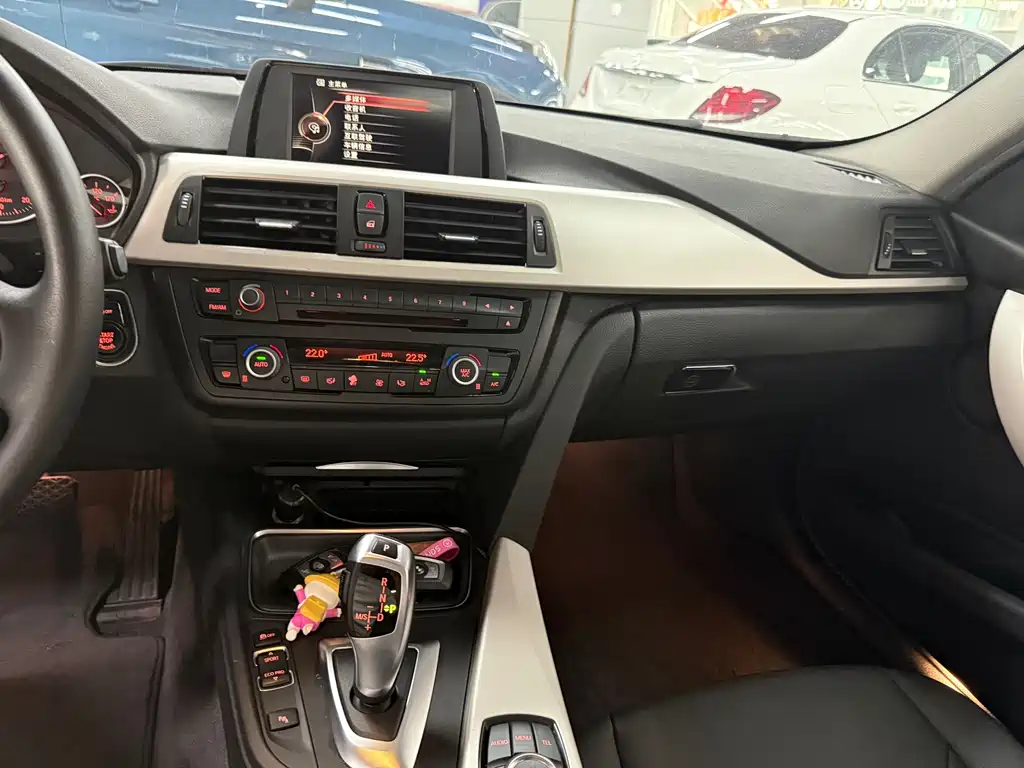 BMW 3 Series 2015