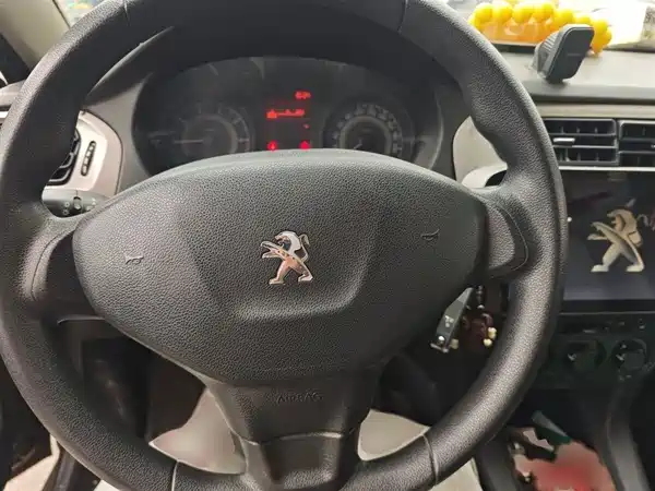 Peugeot 301 2016